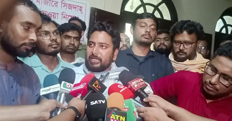 টাঙ্গাইলে কথা বলছেন নাহিদ ইসলাম